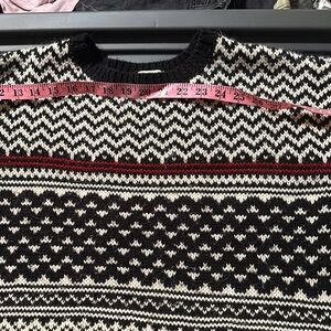 Forever 21 Black and White Crew Neck Sweater with Nordic Pattern (Q)